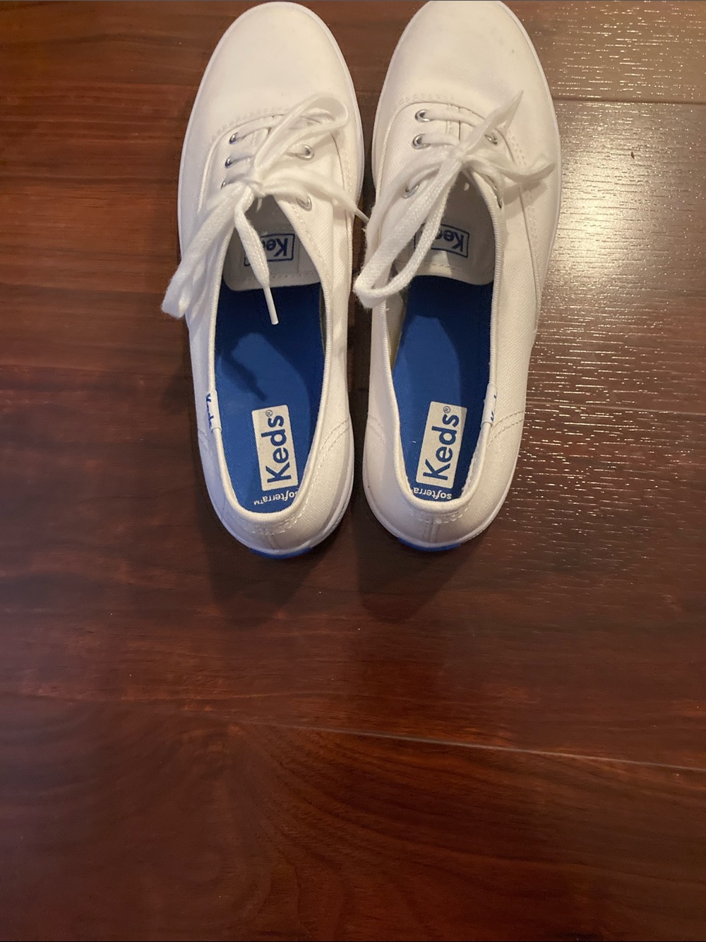 Keds White Canvas Low-Top Sneakers. Size:6 - Picture 2 of 5